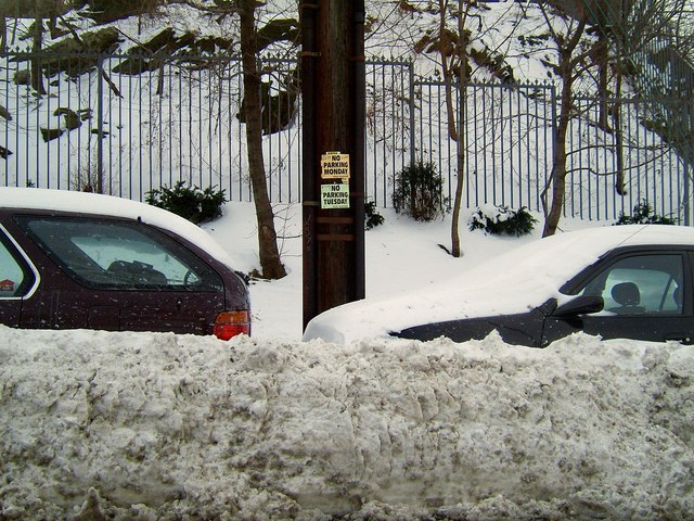 No Parking...