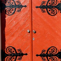 I See a Red Door