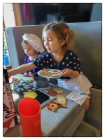 Two Sisters Café